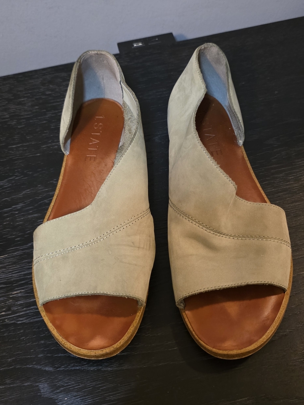 1.STATE Beige Suede Sandals – Size 9M – Good Condition